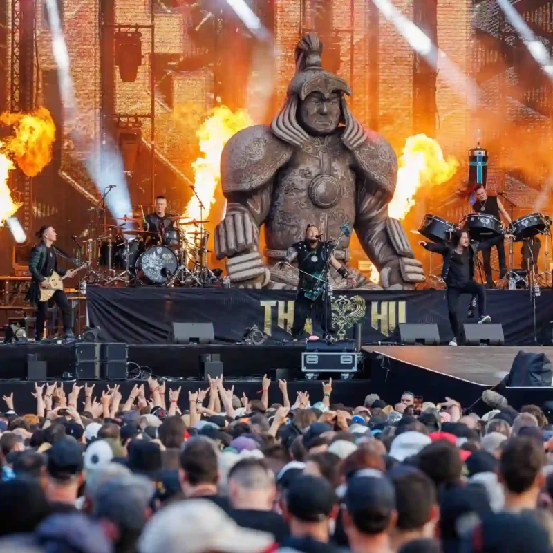 The Hu custom-made Hand-Painted Stage Inflatable